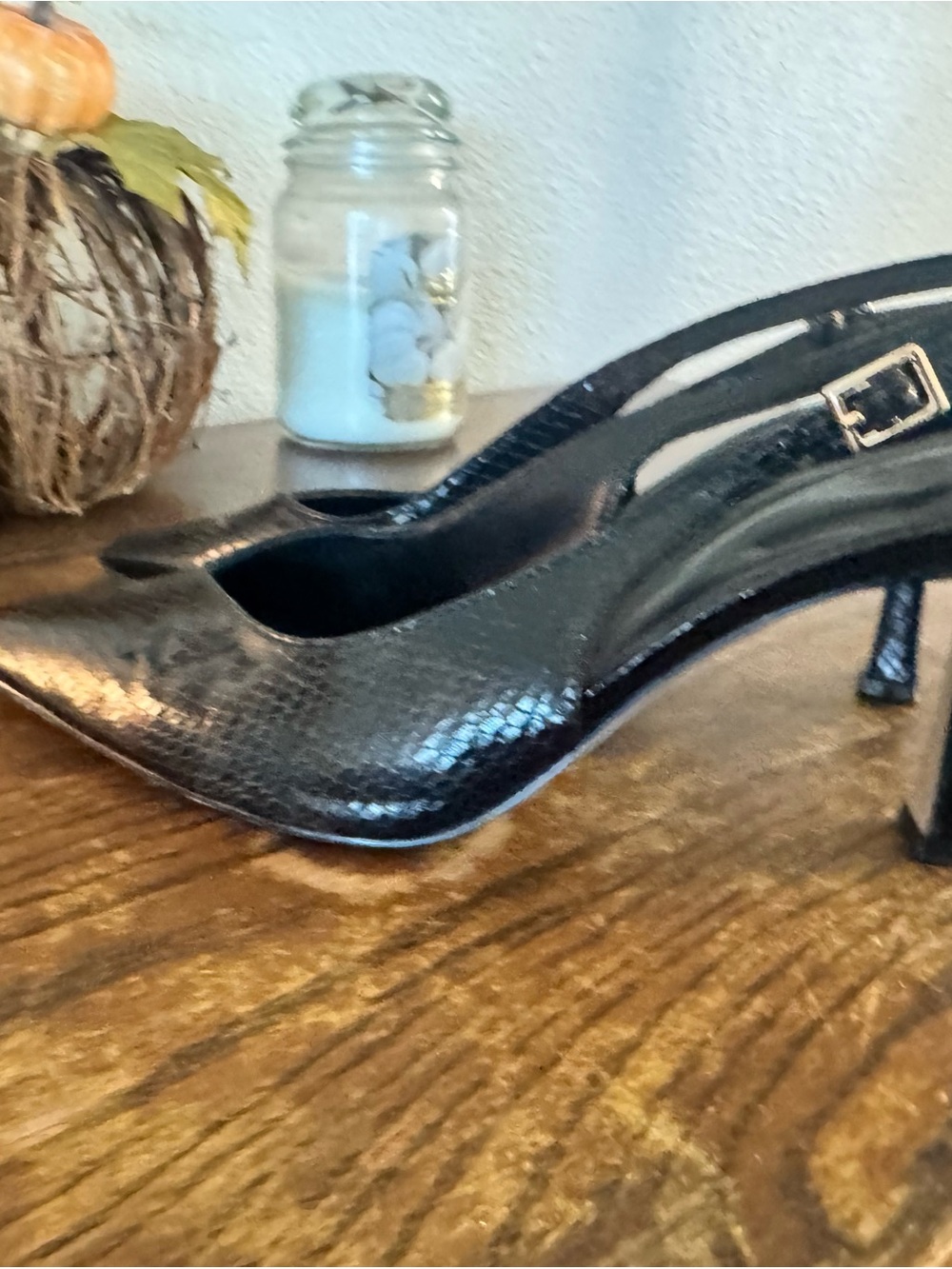 Jessica Simpson Black Textured Slingback Pointed Heels